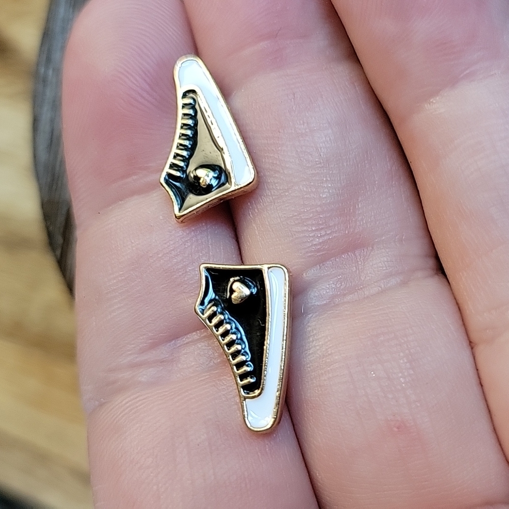 NEW Mini Converse Style Earrings, black retro Chuck Taylor style - Picture 4 of 4